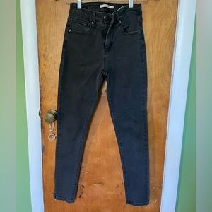Size 25 grey Levi skinny jeans